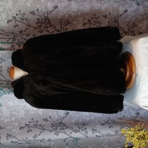 Gallery woman faux furcoat size 1X